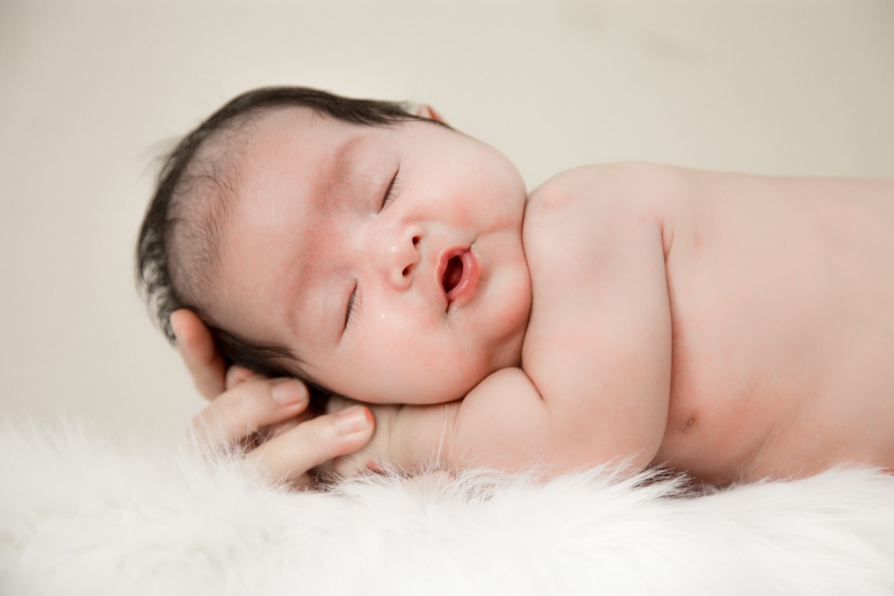 9 Cách để trẻ bú sữa mẹ tăng cân nhanh